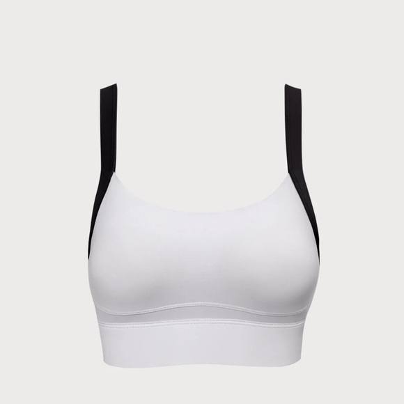 Berlook Activewear White Contrast Strap Sports Bra - High Support - Picture 7 of 8